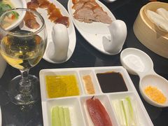 精品烤鸭-皇城根北京风味主题餐厅(泰华城店)