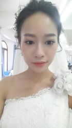 -现代经典婚纱摄影