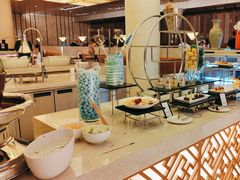 -东西风牛排馆周末烧烤自助(首都机场希尔顿店)