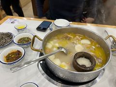 -朴小妹人参鸡汤火锅(长白山万达店)