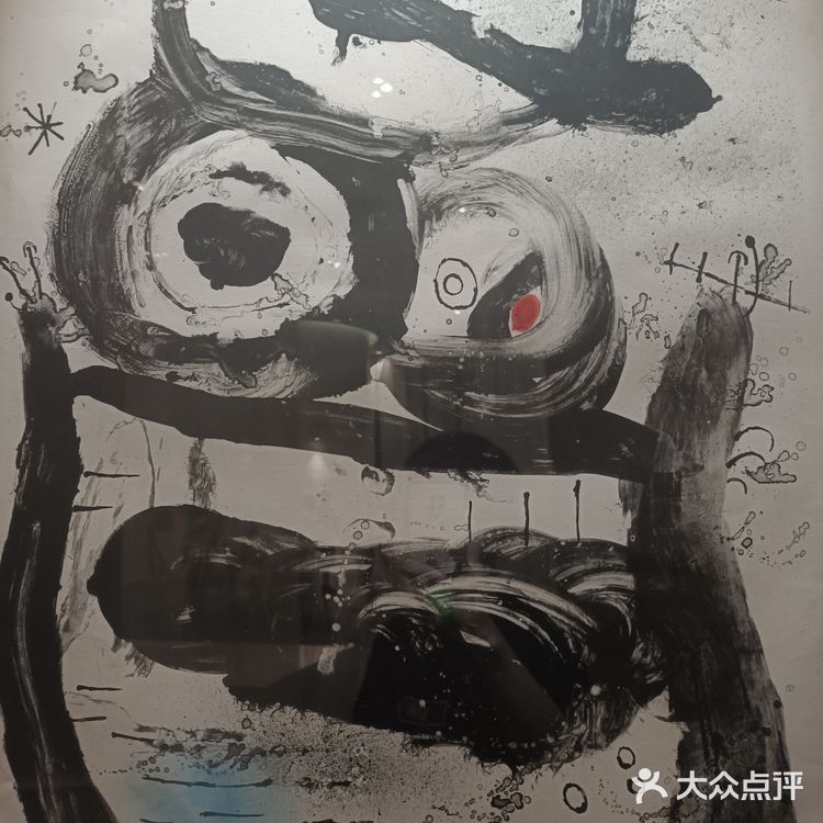 悲伤和假笑写实！