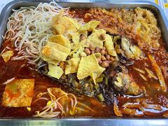 -在巷子里的烤肉店·螺蛳粉烤鱼·牛蛙(和美城店)