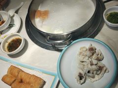 -粤顺渔坊·中山脆肉鲩火锅(清湖店)