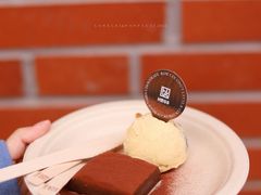 -HUGS coffee(东区店)
