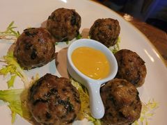 -SISTERS BAR RESTAURANT川意酒馆(嘉善老市H楼店)
