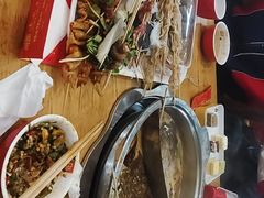 -袁记串串香(泉水轻轨站店)