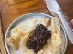 -云阿蛮云南生烫牛肉米线(奉贤路店)