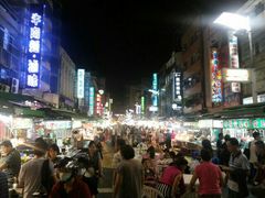 -六合夜市