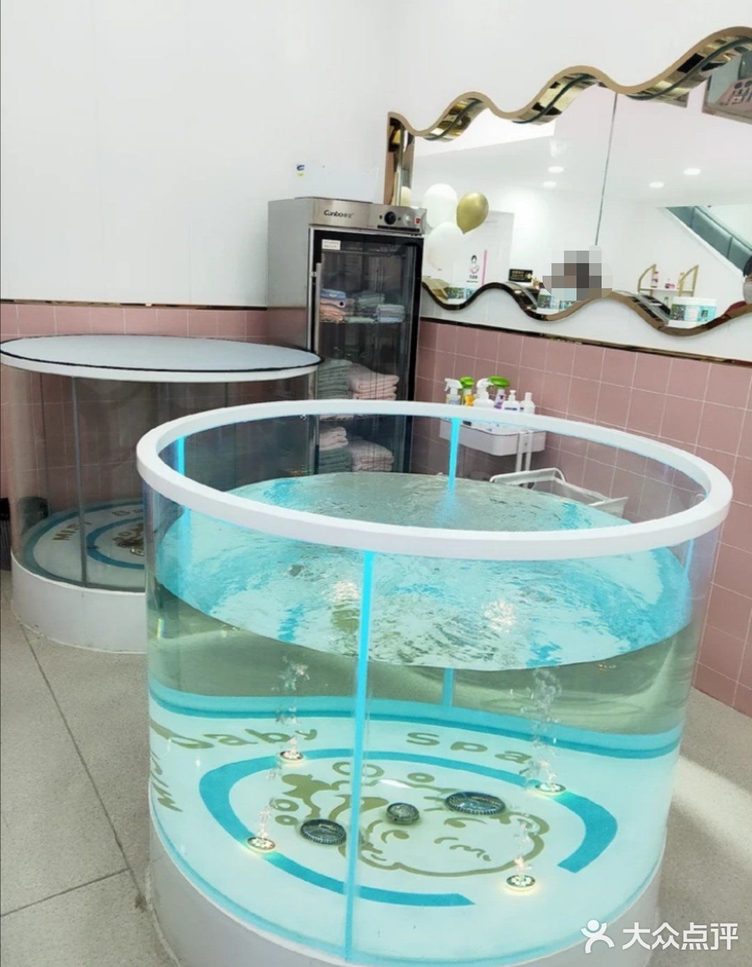 天气炎热，给宝宝补充水分[加油]
