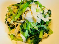 豆皮炒鸡毛菜-十里弄堂(K11店)