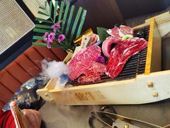 -铭牛烧肉·和牛海鲜自助(高新月牙湖店)