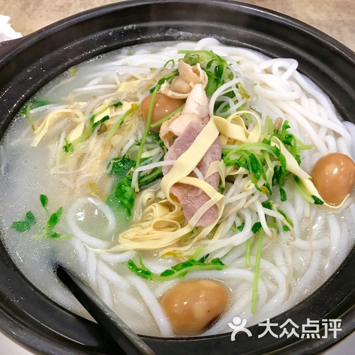 一线天骨汤米线