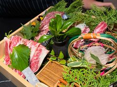 -山川小町·极番烧肉(新地假日广场店)