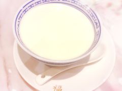 -香港百合居(LCM置汇旭辉广场店)