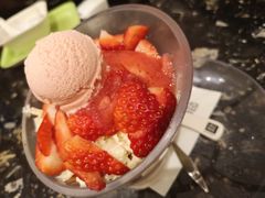 草莓提拉米苏芝士雪-满记甜品(苏州中心店)