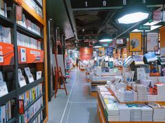 -西西弗书店&矢量咖啡(凯德晶萃广场店)