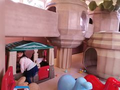 -水桶王国主题餐厅·聚会·生日派对·亲子活动·家庭套餐(亚龙湾希尔顿店)