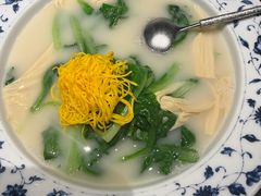 豆衣鱼汤烧时蔬-锦楼·臻选新杭帮(杭州中心店)