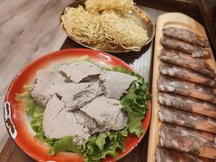 -热火朝天鲜切牛肉火锅(南强街巷店)