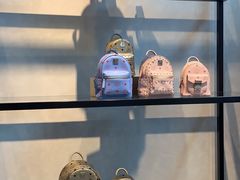 -MCM(比斯特上海购物村店)