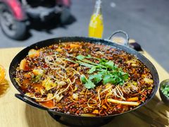 -鸿顺老铁锅美蛙鱼府(解放碑店)