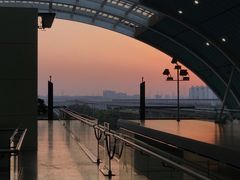 -龙阳路磁悬浮列车总站-停车场