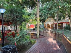 -二荆条·蜀鲜汇城市森林火锅