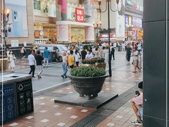 -八一路好吃街(雨田商务大厦店)