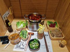 -独食火锅·半米屋台(直营总店)