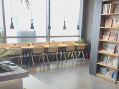 -魔方城市书房(中街益田店)