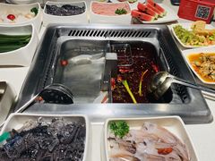 -海底捞火锅鲜切牛肉主题店(长寿路店)