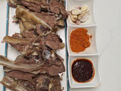 -三江源美食城