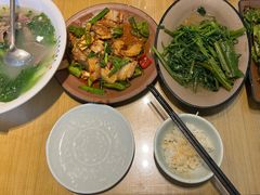 -易老九江湖菜(北滨一路店)