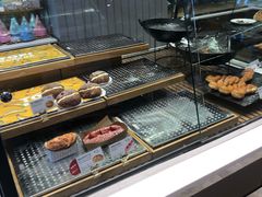 面包甜点陈列柜-巴黎贝甜(常德路店)