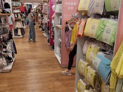 -优衣库(天津鲁能城购物中心店)