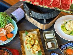 -吉屋·炭烧酒场·秋冬功夫奶汁河豚鱼锅