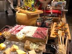 -松山湖凯悦酒店·Café自助餐厅·周末火舞秀表演