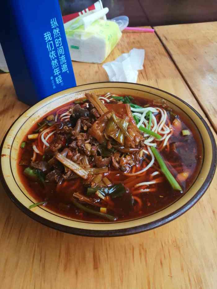 铜锅面(银沙路店)-"口感棒!关键是肉很多呀! 虽然看起来店.