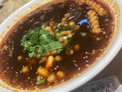 嗖嗖酸辣粉-甲乙饼·手工牛肉饼(东方广场店)