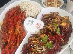 -龙巢盱眙龙虾·鸡煲·烧烤宵夜(坪洲店)