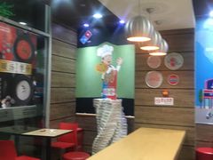 卡座-达美乐比萨(慧忠路店)