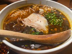 小锅米线-SHAN山(前滩太古里店)