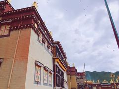 -噶丹松赞林寺