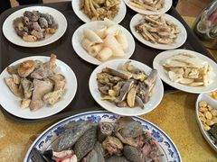 -东巴谷野生菌火锅餐厅