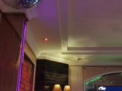 包房-麦度量贩式KTV(中联广场店)