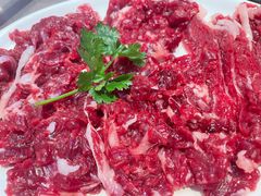 现切吊龙肉-为什么牛潮汕牛肉火锅(中信广场店)