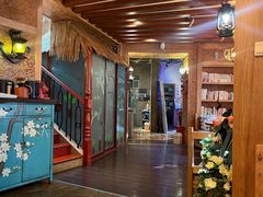 -月亮眼花园餐厅书吧酒吧