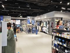 -迪卡侬(环球港店)