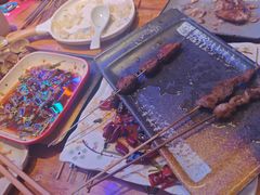 -小俩口烧烤东北菜(双井店)