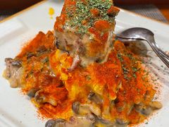 辣奶油菌菇烤三文鱼蛋包饭-Hey!蛋包饭(中山店)